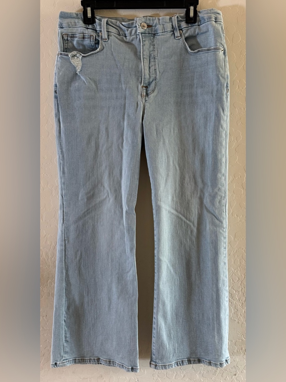 Good American, 14/32, Good Legs Crop Mini Boot Jeans in indigo